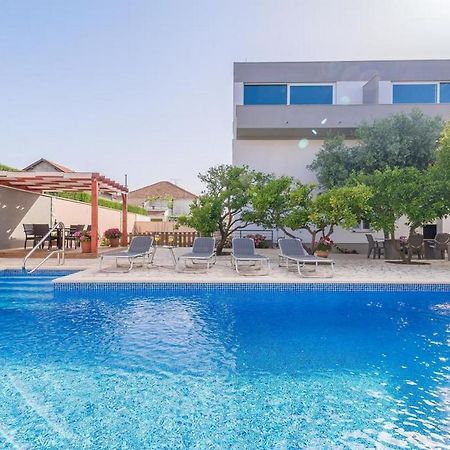 Apartments Villa Odesa With Shared Pool 자다르 외부 사진