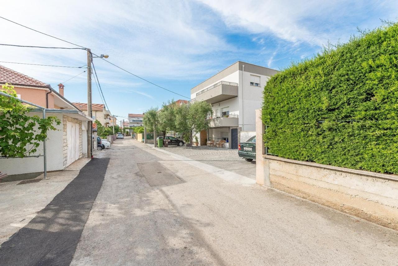 Apartments Villa Odesa With Shared Pool 자다르 외부 사진