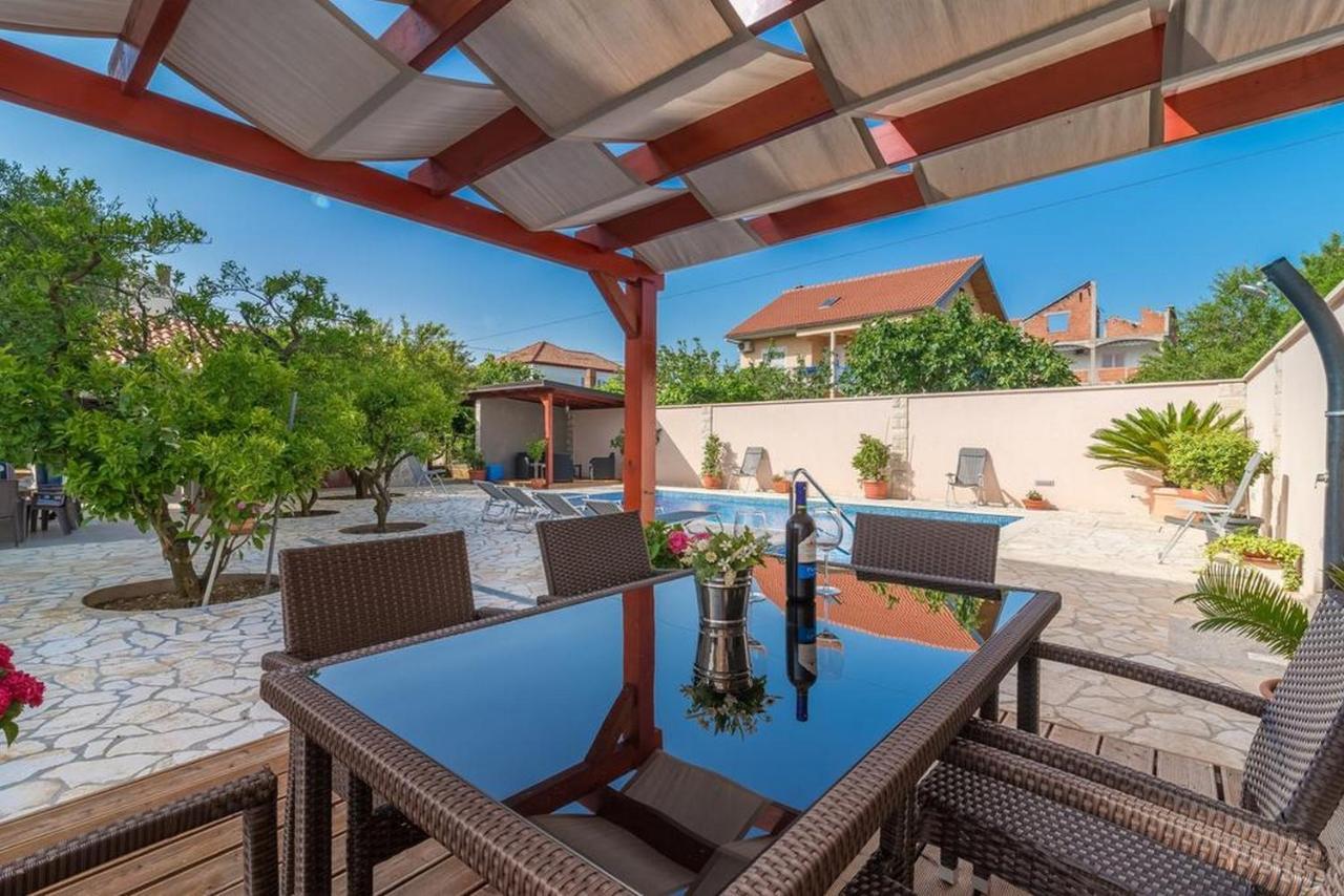 Apartments Villa Odesa With Shared Pool 자다르 외부 사진