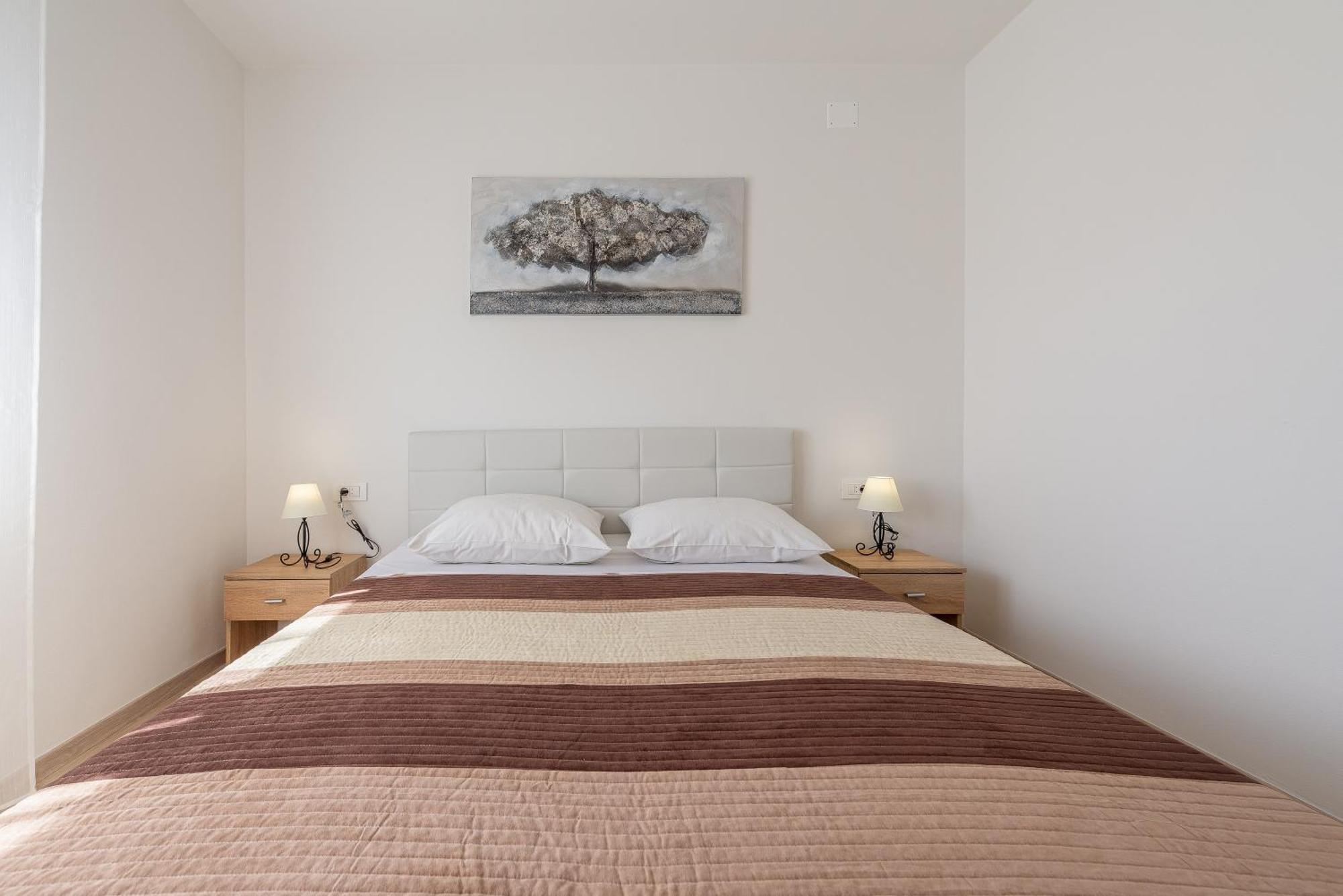 Apartments Villa Odesa With Shared Pool 자다르 외부 사진