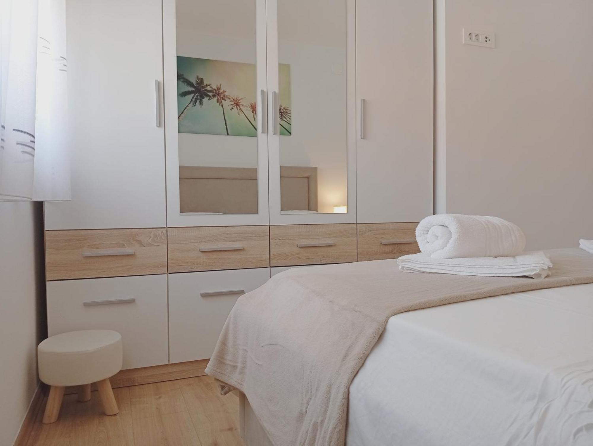 Apartments Villa Odesa With Shared Pool 자다르 외부 사진