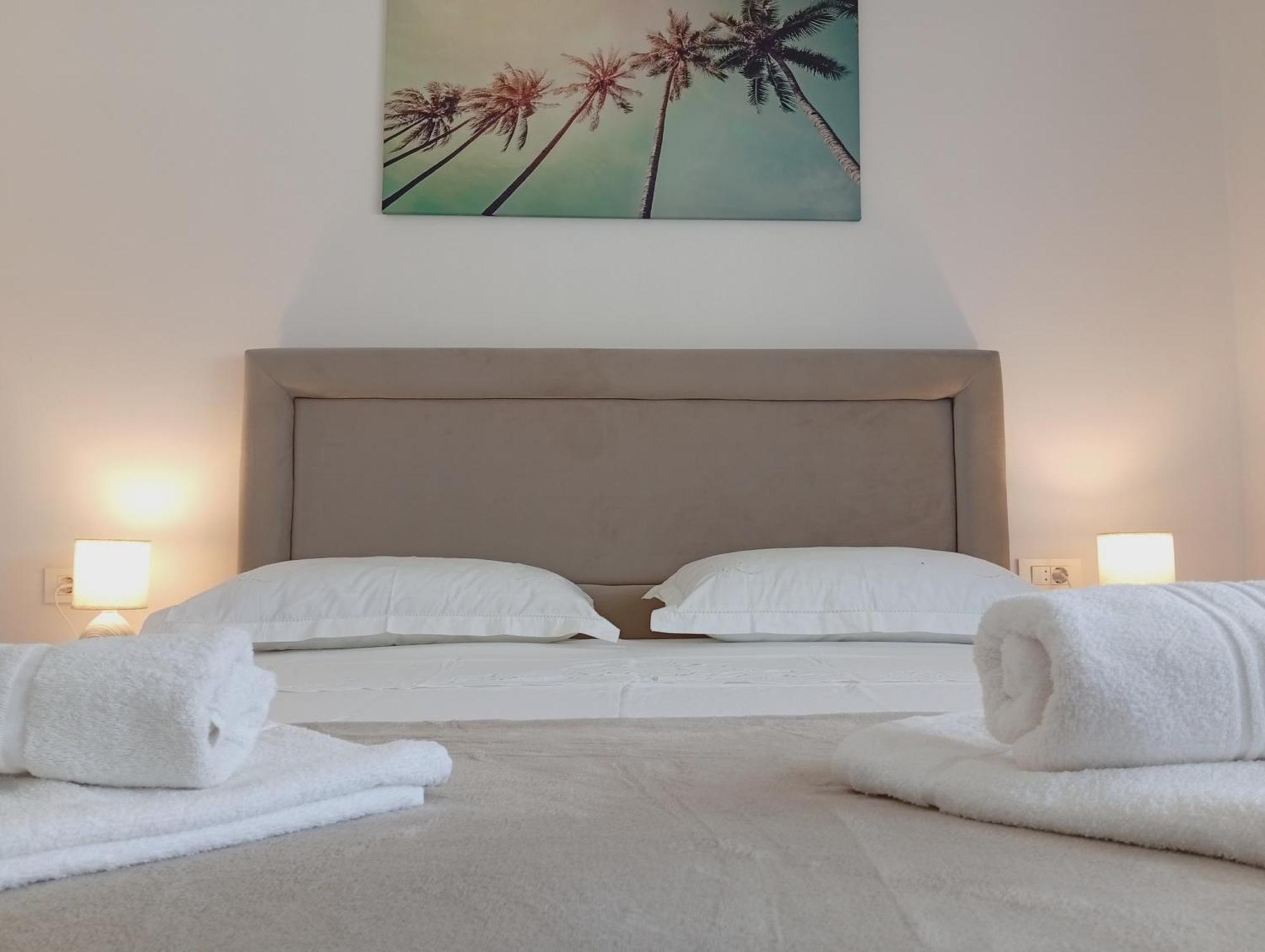 Apartments Villa Odesa With Shared Pool 자다르 외부 사진